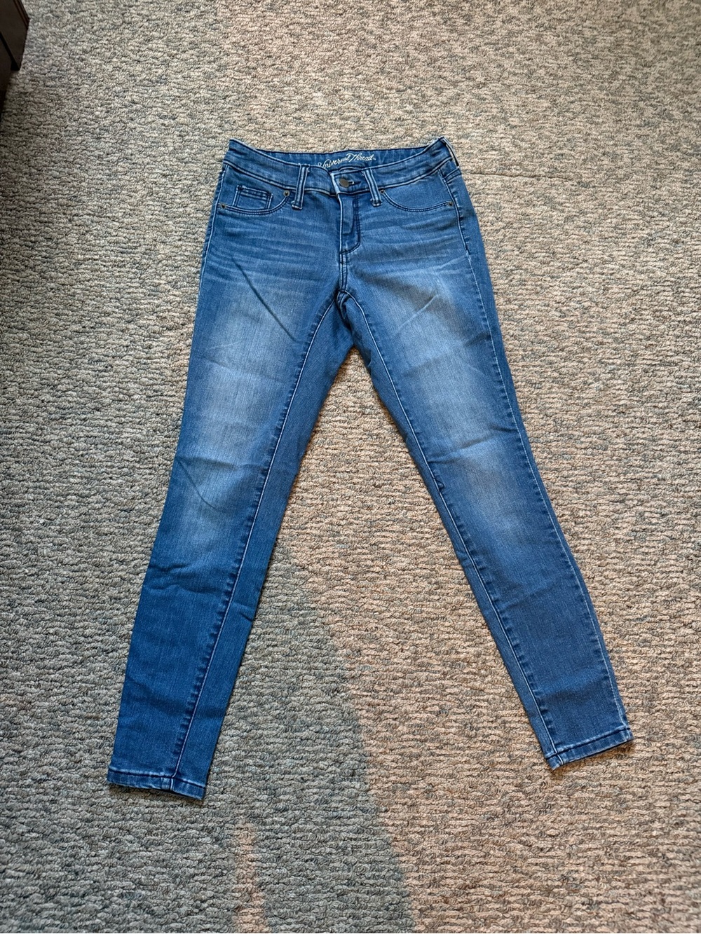 Universal Thread Blue Skinny Women’s Jeans